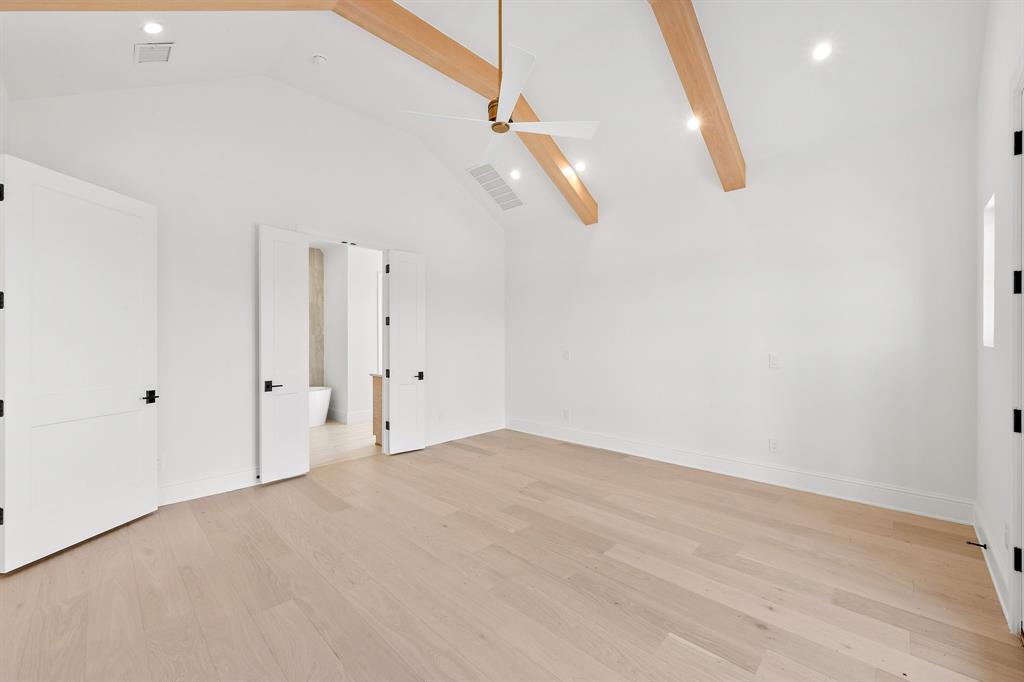 1111 Lakeway Drive Property Photo 22