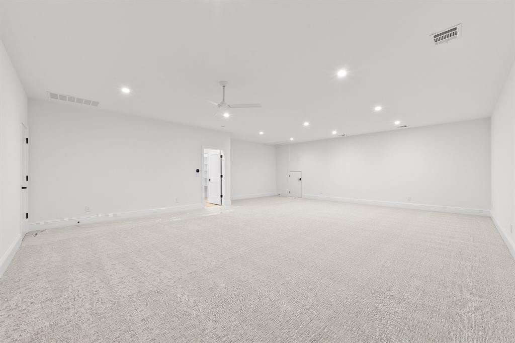 1111 Lakeway Drive Property Photo 35