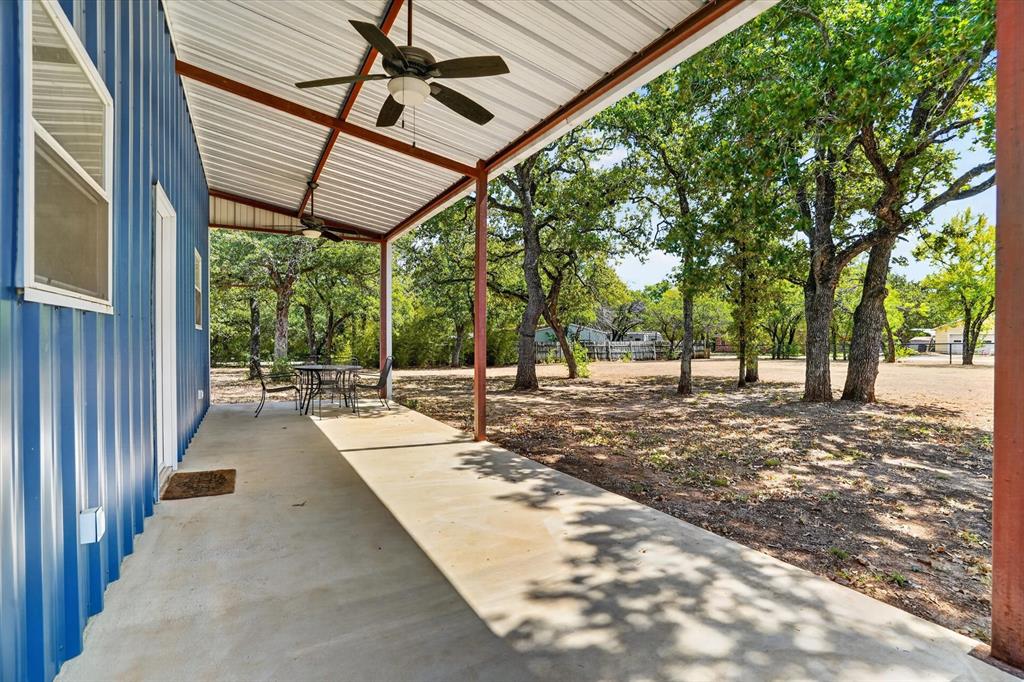 237 Live Oak Loop Property Photo 3