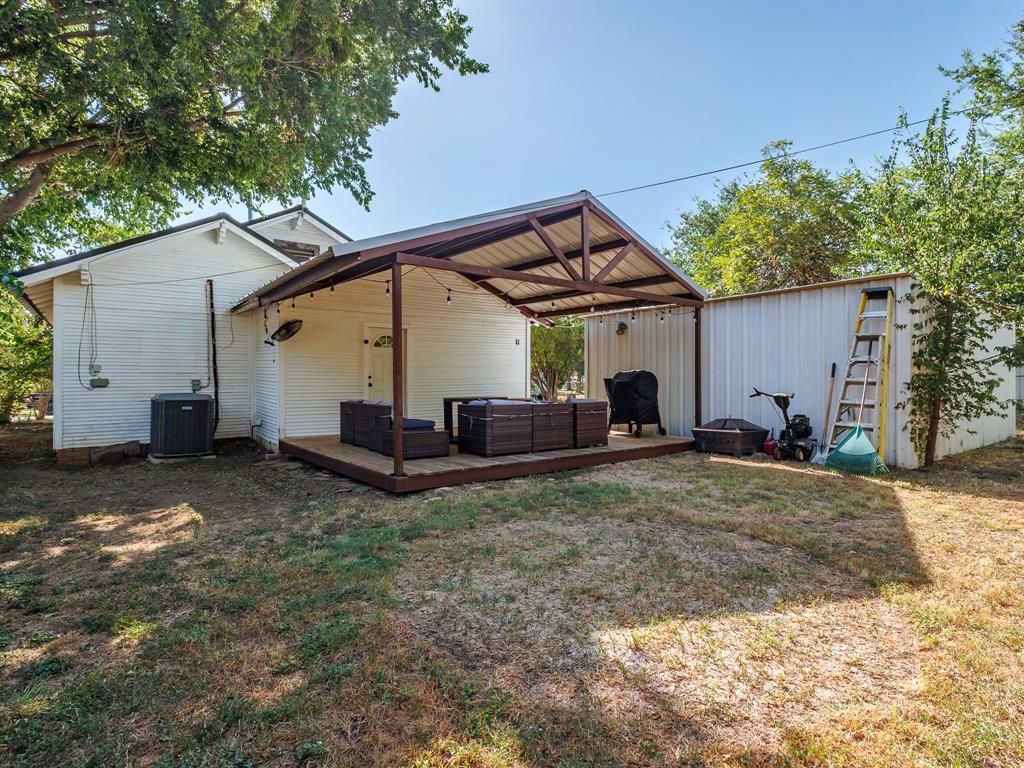 211 N Nueces Street Property Photo 6