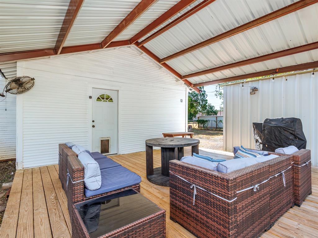 211 N Nueces Street Property Photo 8