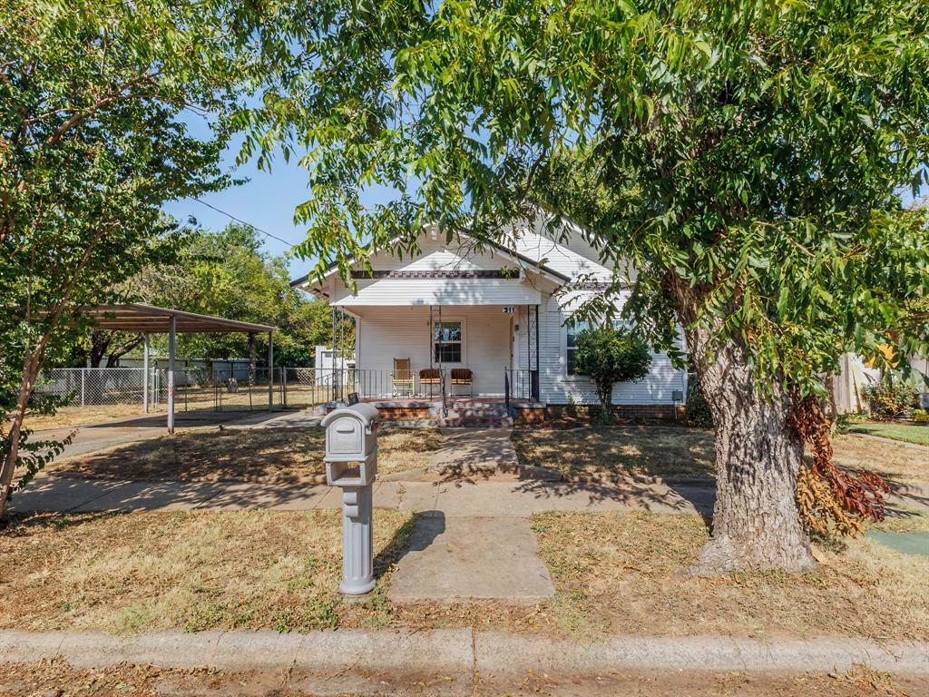 211 N Nueces Street Property Photo 37