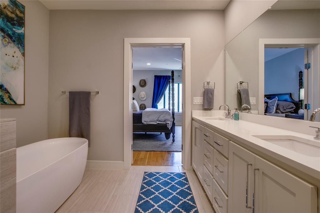 2127 Clark Street 103 Property Photo 29