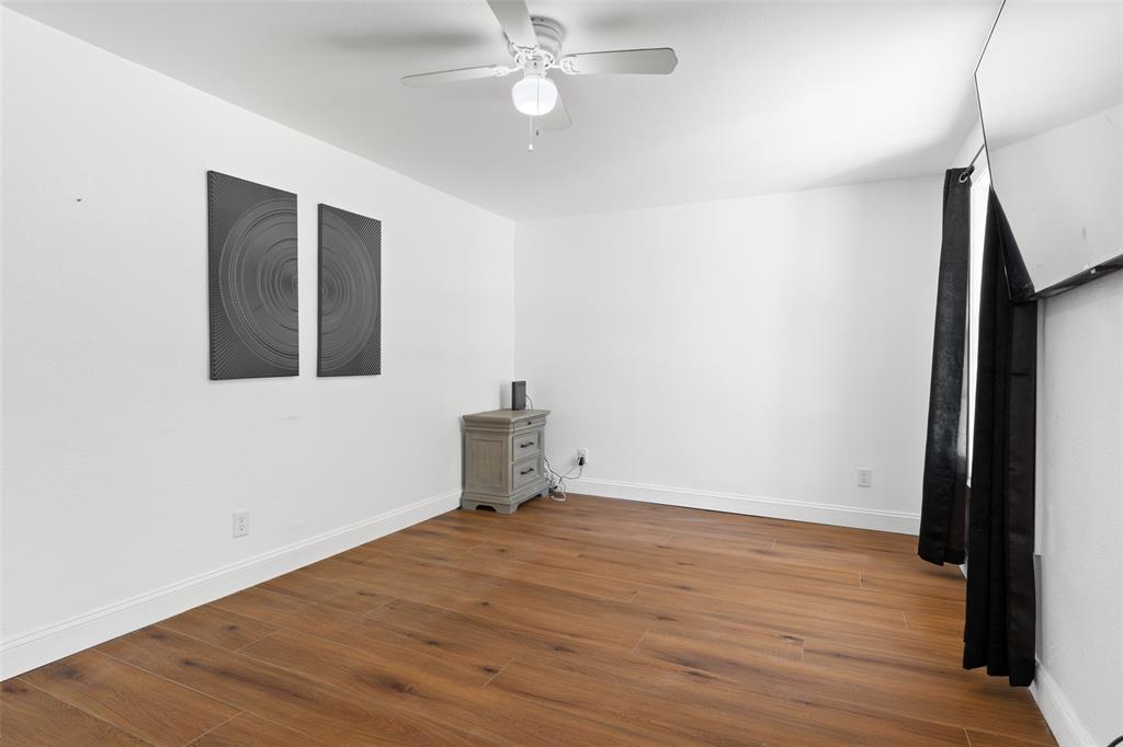 2803 Dennis Circle Property Photo 7