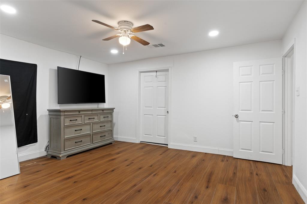 2803 Dennis Circle Property Photo 17