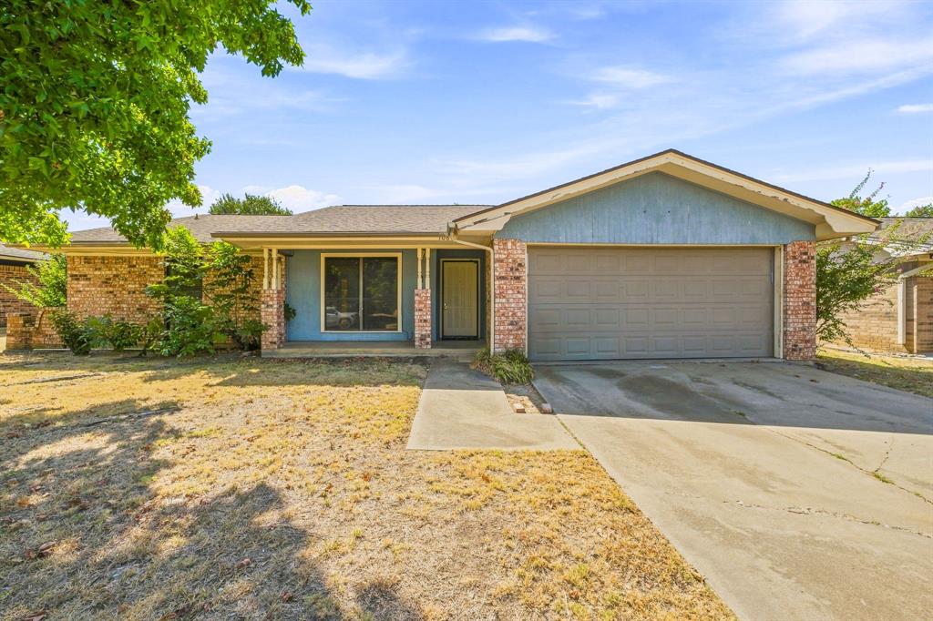 108 Sharp Drive Property Photo 1