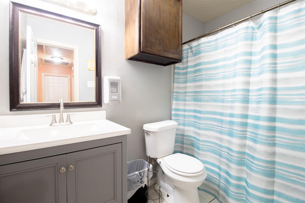 2651 Anderson Street Property Photo 10