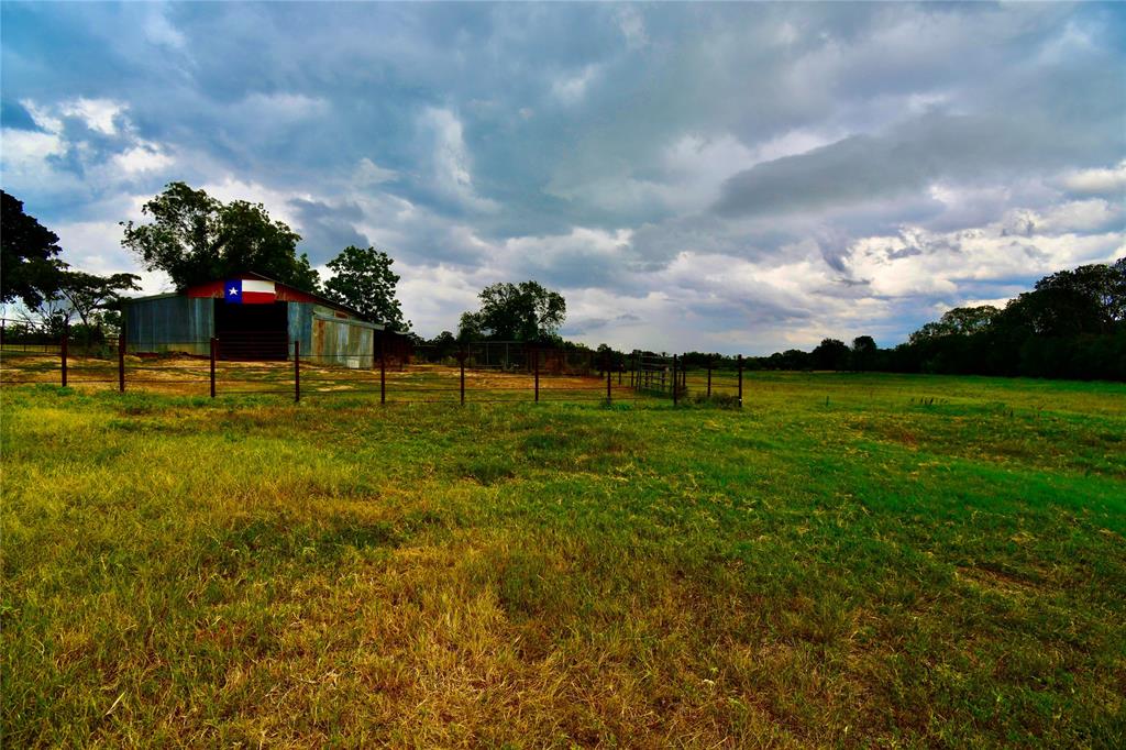 324 County Road 317 Property Photo 22