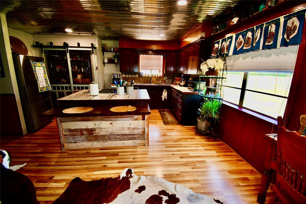 324 County Road 317 Property Photo 31