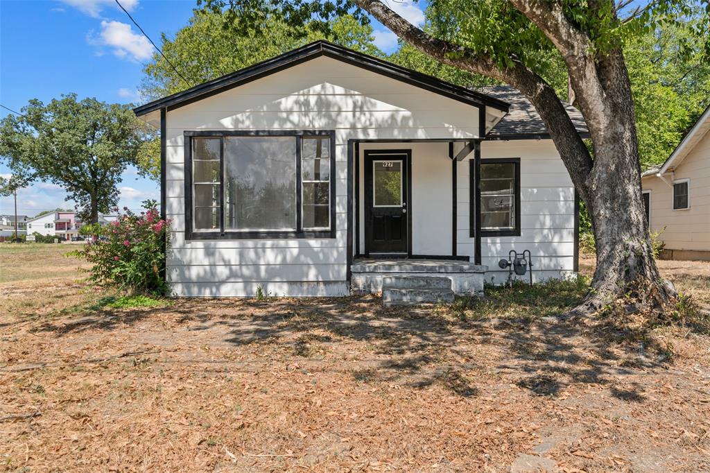 927 Oakwood Avenue