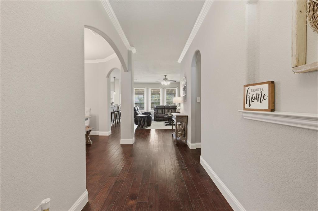 2918 Winchester Avenue Property Photo 3