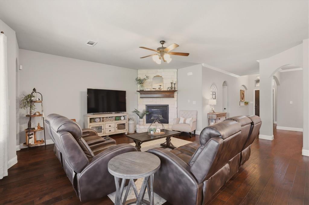 2918 Winchester Avenue Property Photo 8