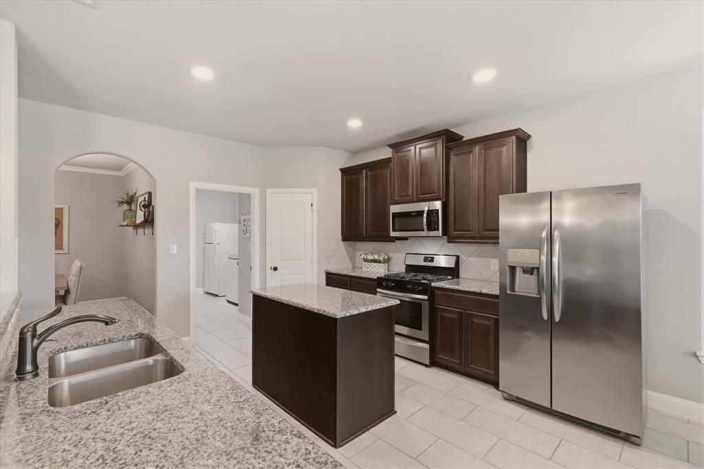 2918 Winchester Avenue Property Photo 12