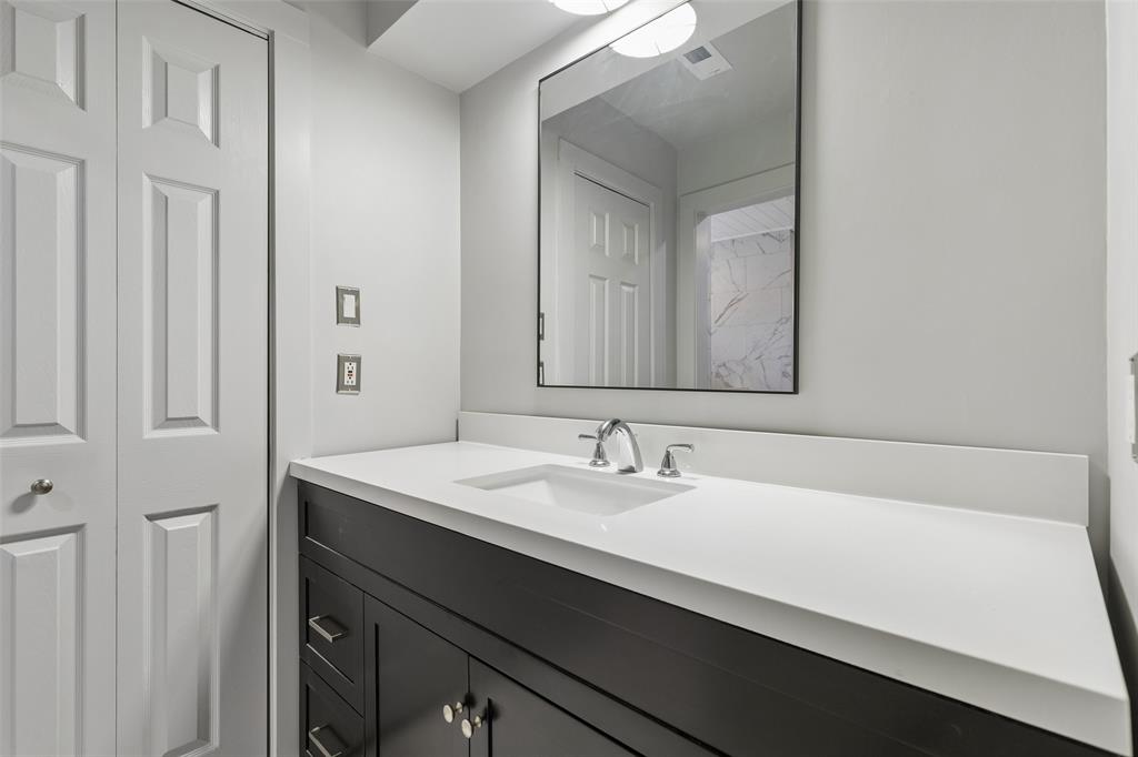 13121 Halwin Circle Property Photo 17