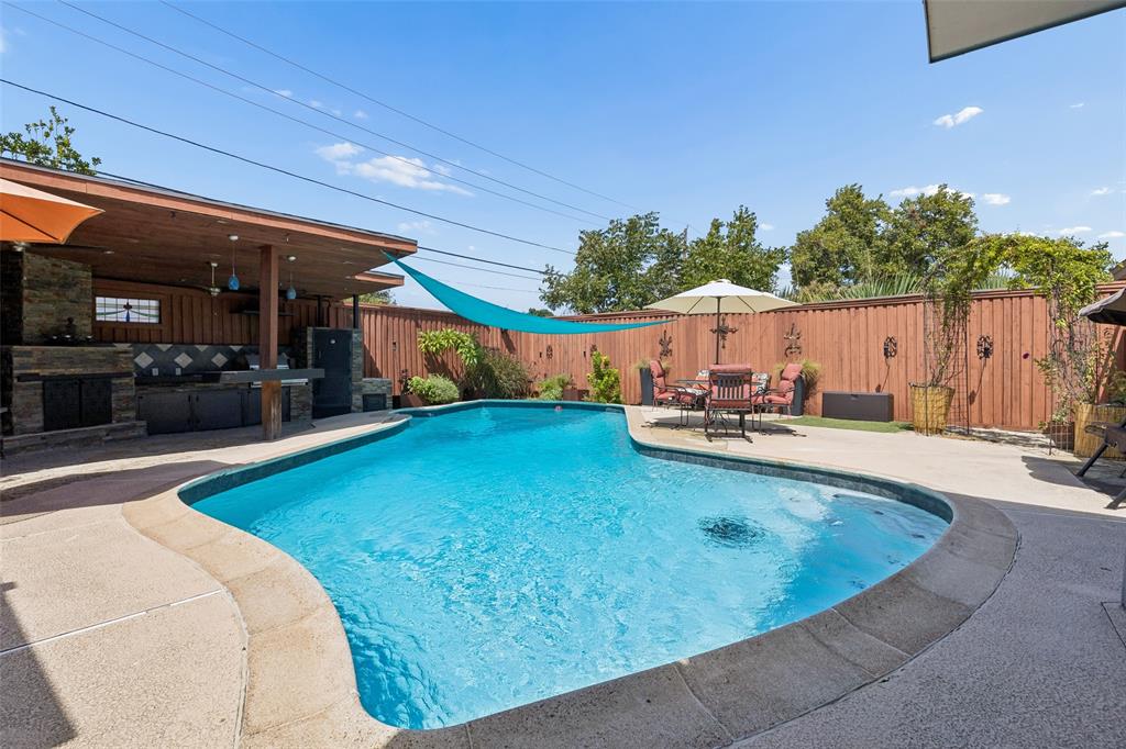 13121 Halwin Circle Property Photo 24