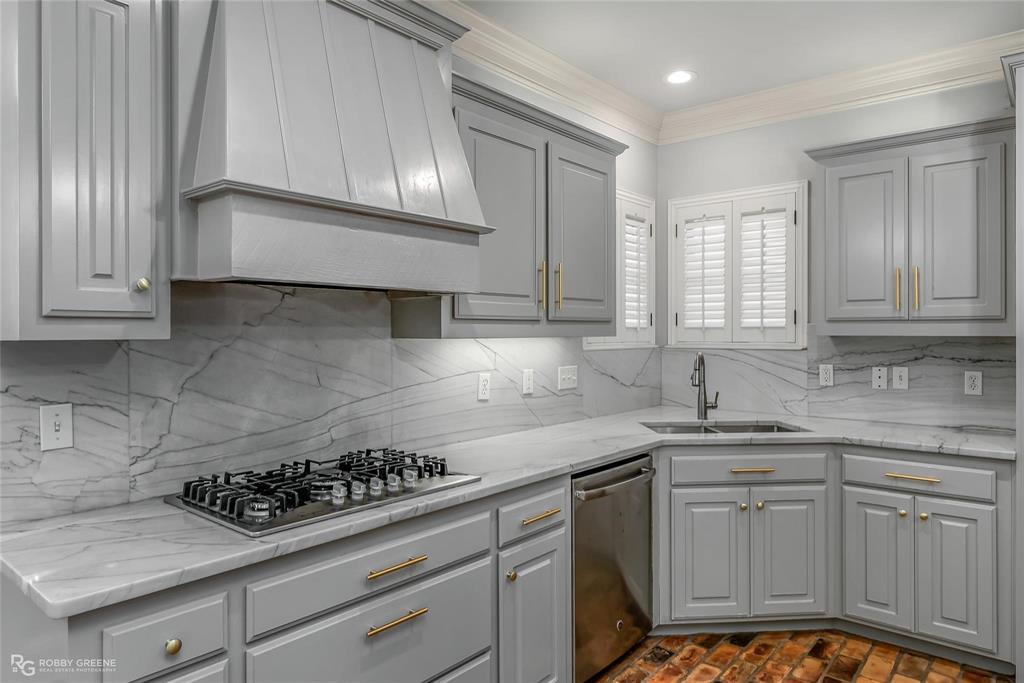 1012 Conti Circle Property Photo 11