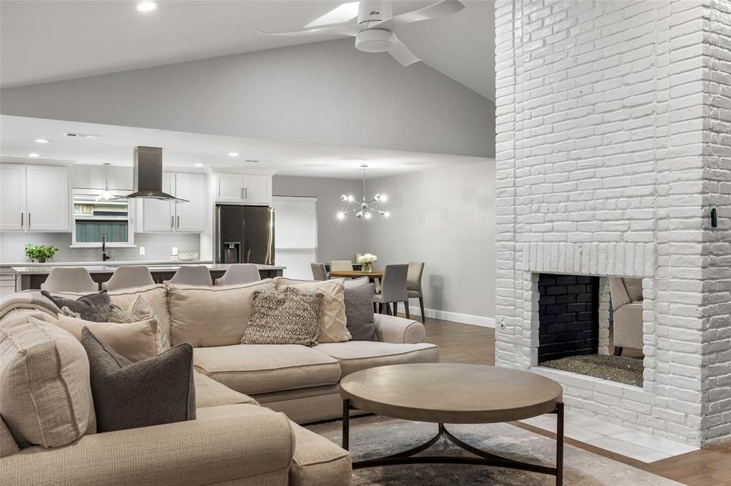 6639 Clearhaven Circle Property Photo 3