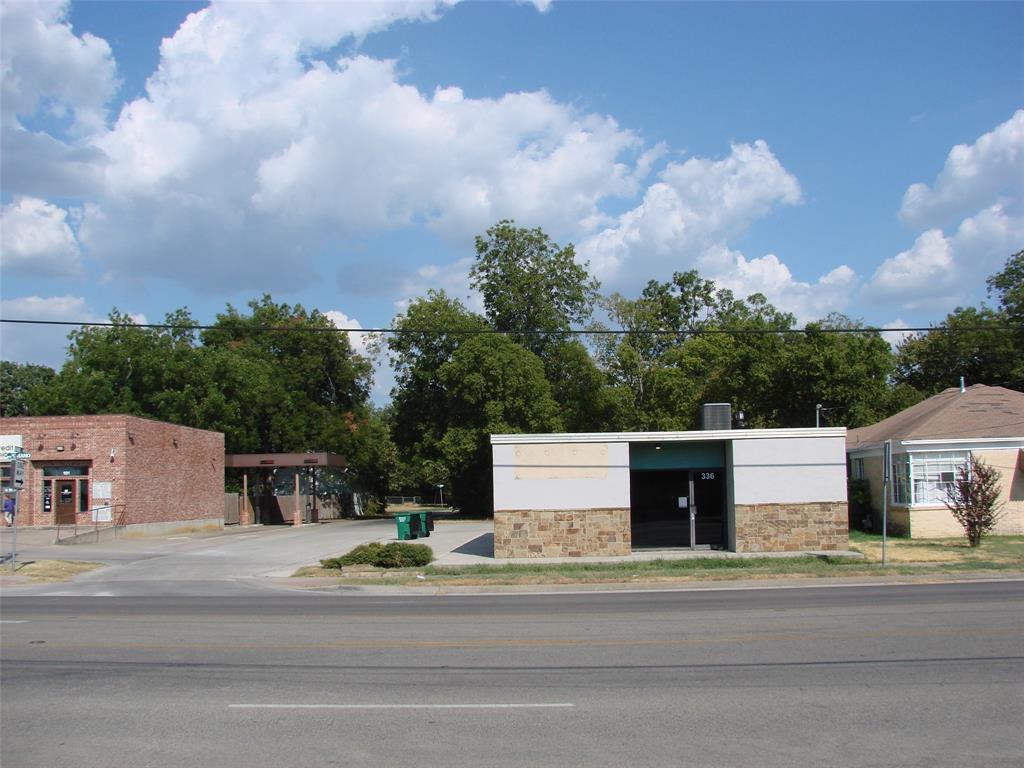 336 N Grand Avenue Property Photo 1