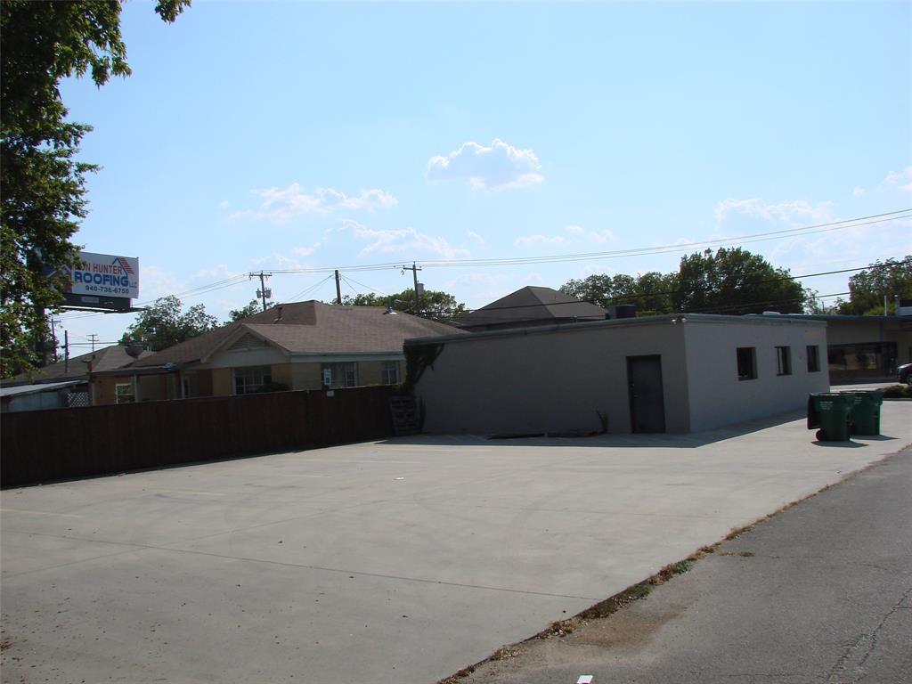 336 N Grand Avenue Property Photo 2