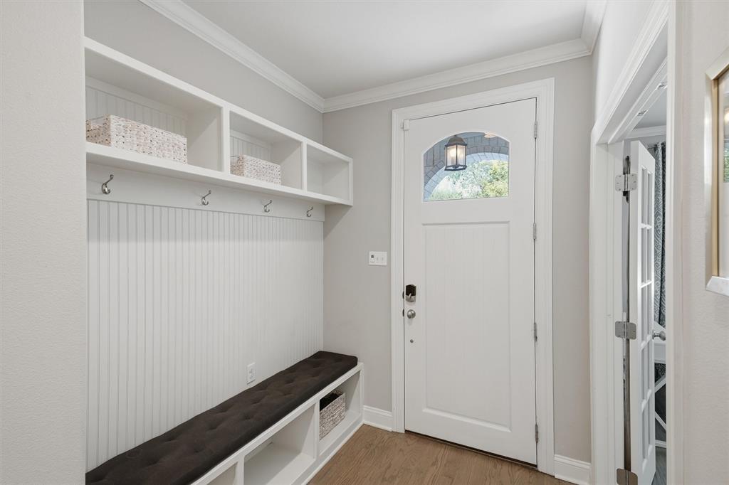 3813 Pershing Avenue Property Photo 8