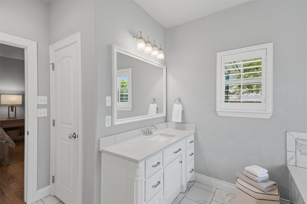3813 Pershing Avenue Property Photo 14