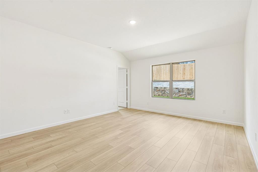 2506 Canadian Way Property Photo 7