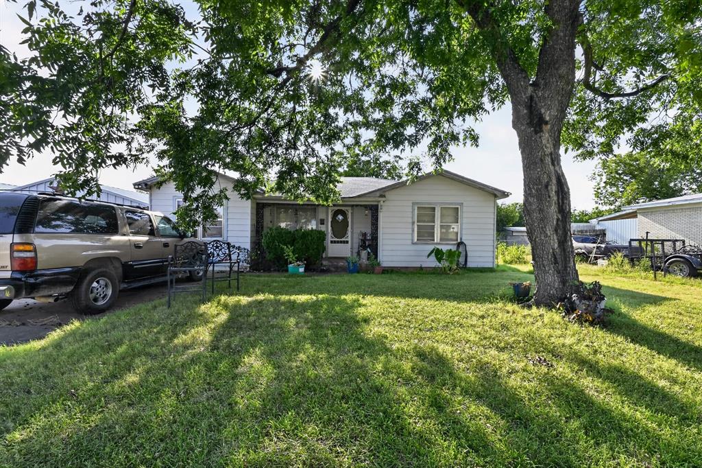 525 Chestnut Street Property Photo 2