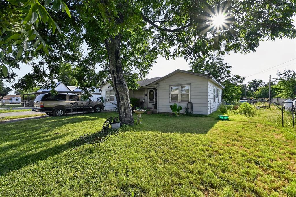 525 Chestnut Street Property Photo 3