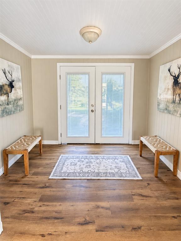 1109 E Ikard Street Property Photo 5