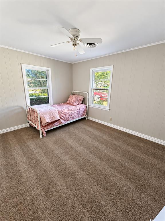 1109 E Ikard Street Property Photo 6
