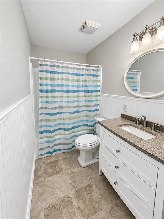 1109 E Ikard Street Property Photo 9
