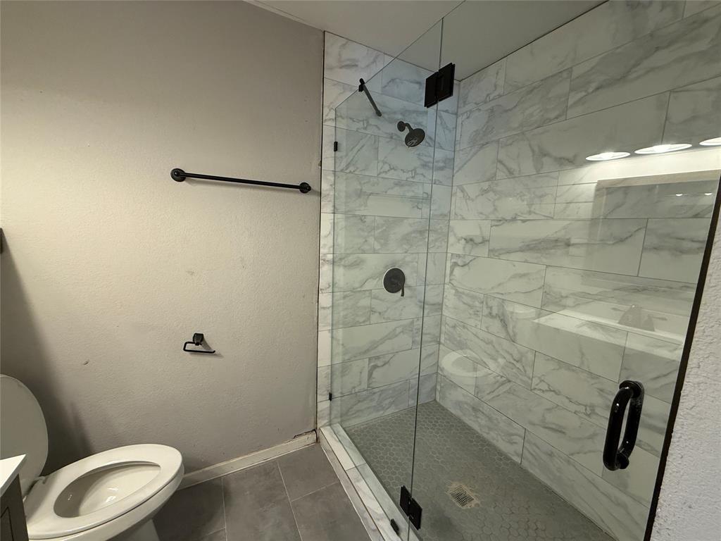 355 Ridgecrest Drive Property Photo 11
