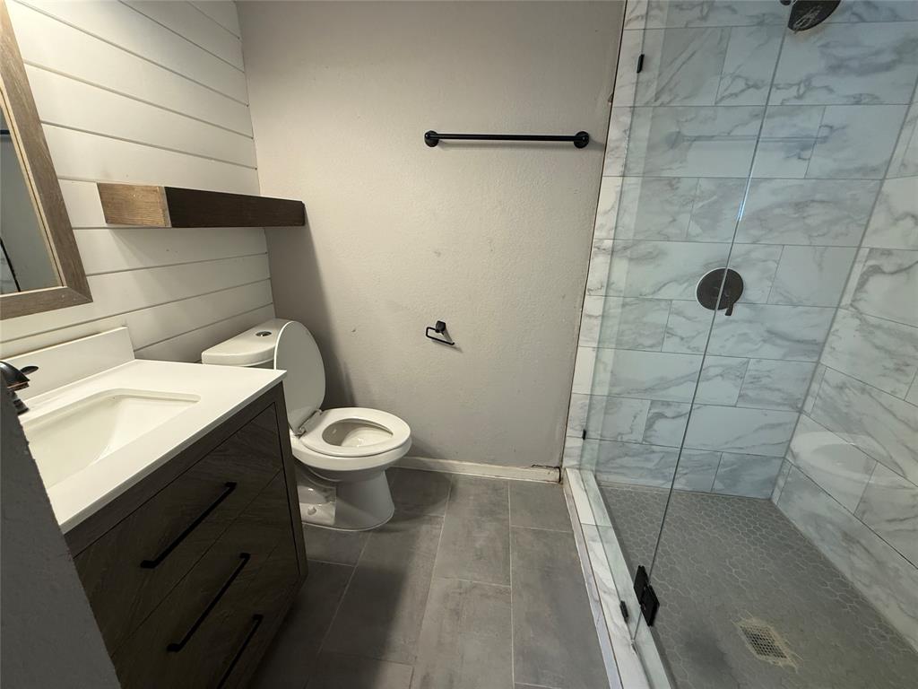 355 Ridgecrest Drive Property Photo 12