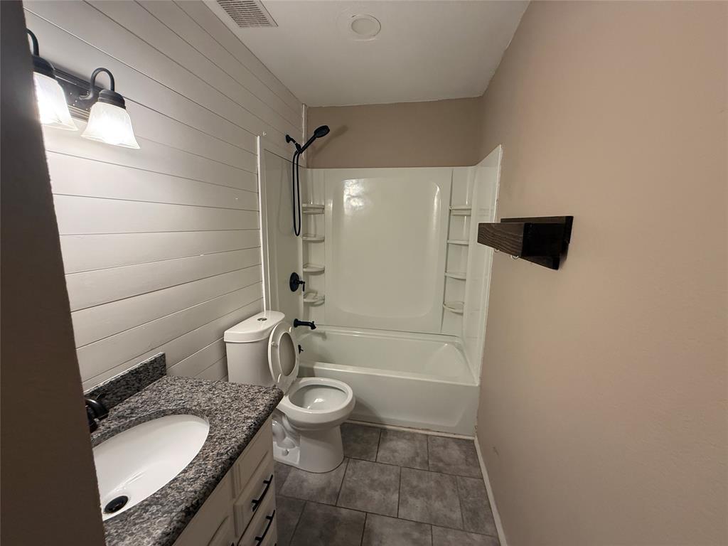 355 Ridgecrest Drive Property Photo 13