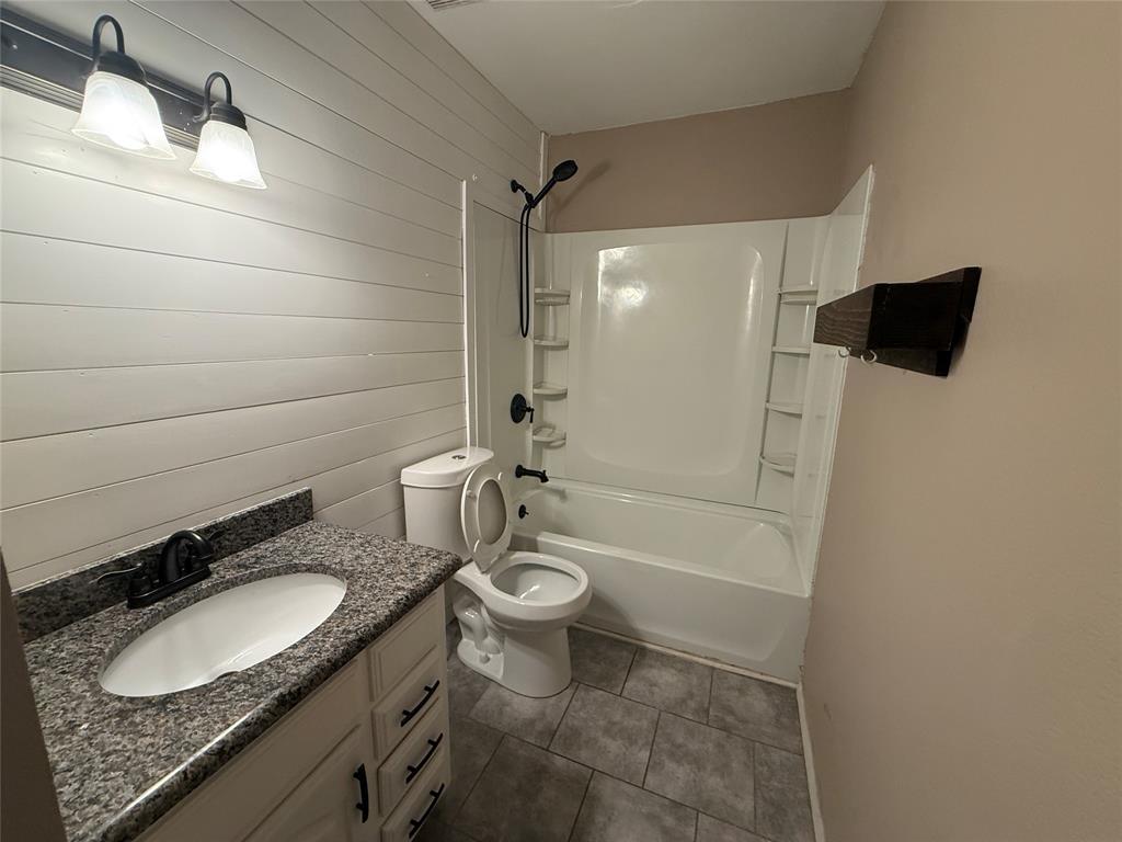 355 Ridgecrest Drive Property Photo 14
