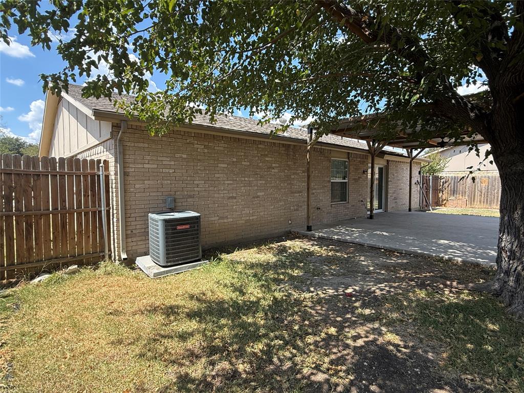 355 Ridgecrest Drive Property Photo 18