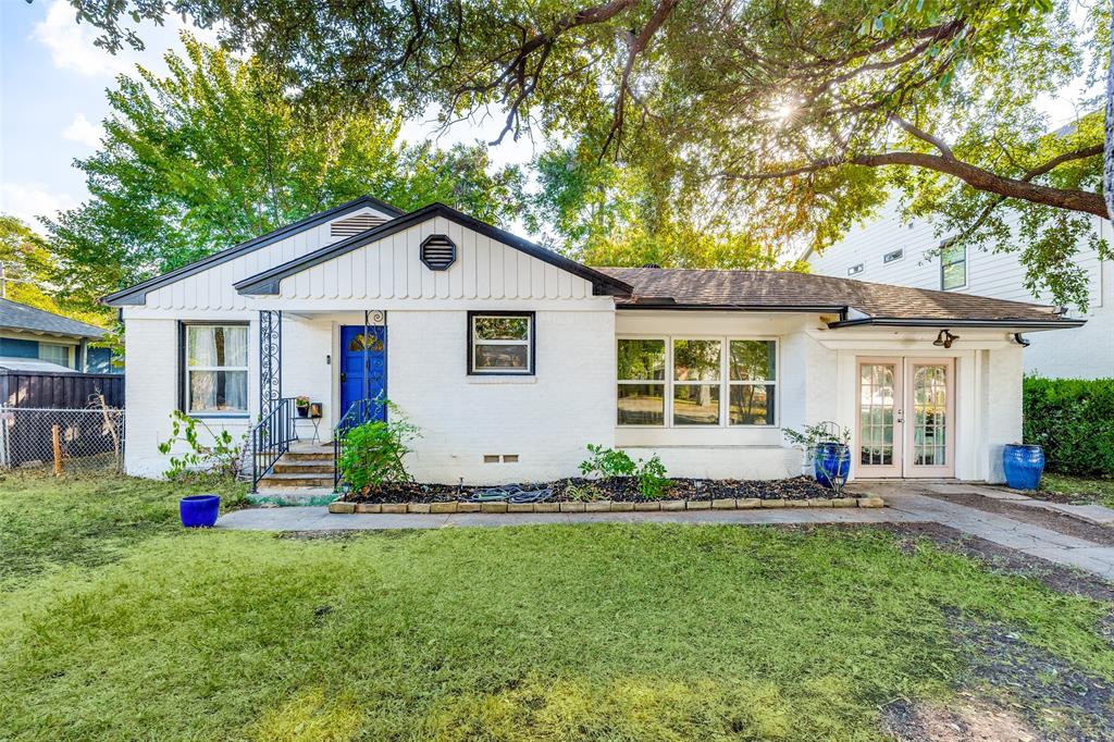 559 Blanning Drive Property Photo 1