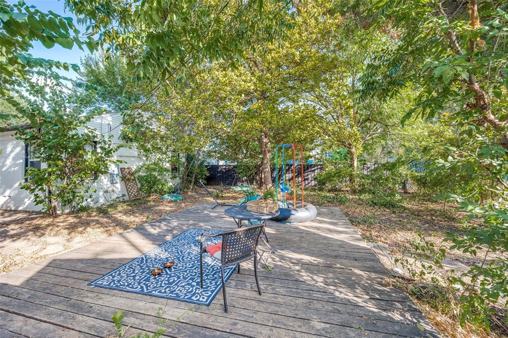 559 Blanning Drive Property Photo 17