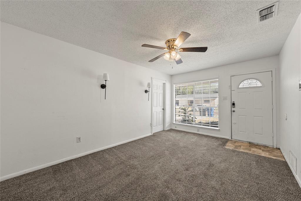 914 Randa Street Property Photo 3