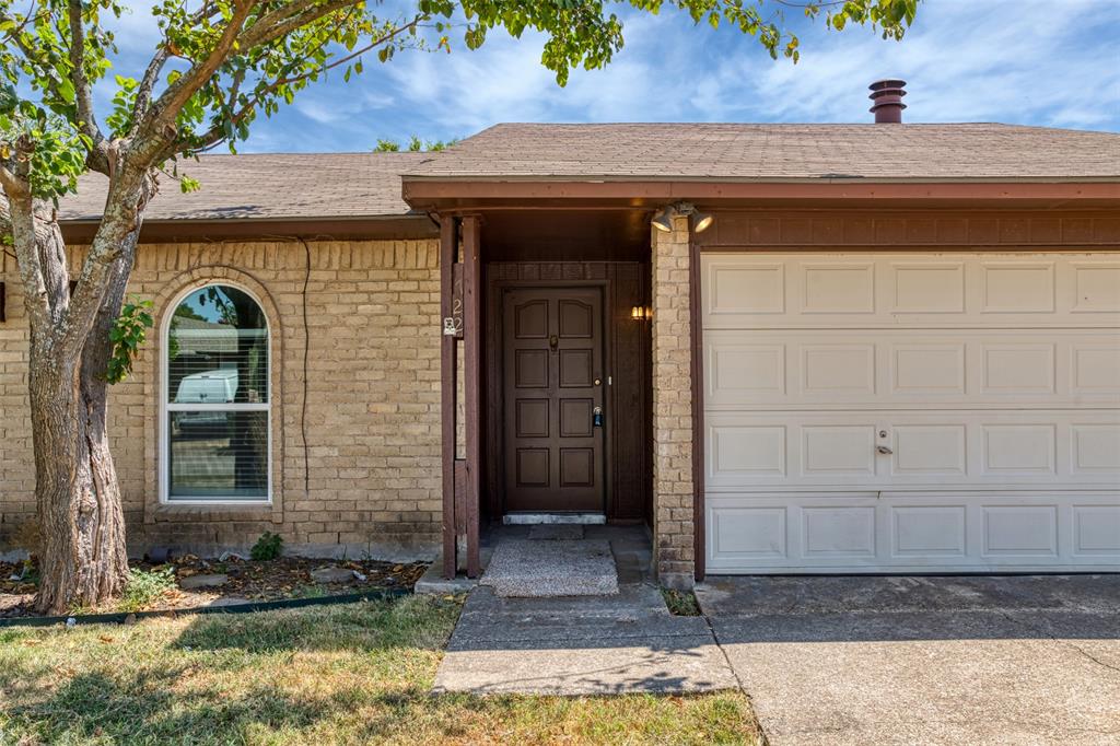 722 Circle Cove Drive Property Photo 3