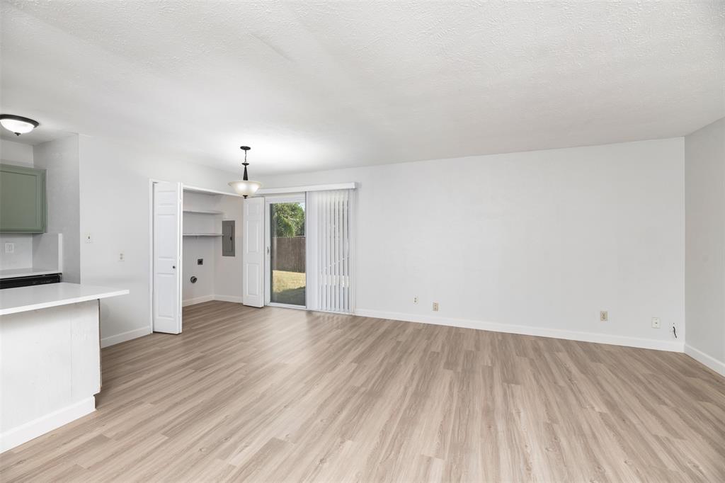 722 Circle Cove Drive Property Photo 10