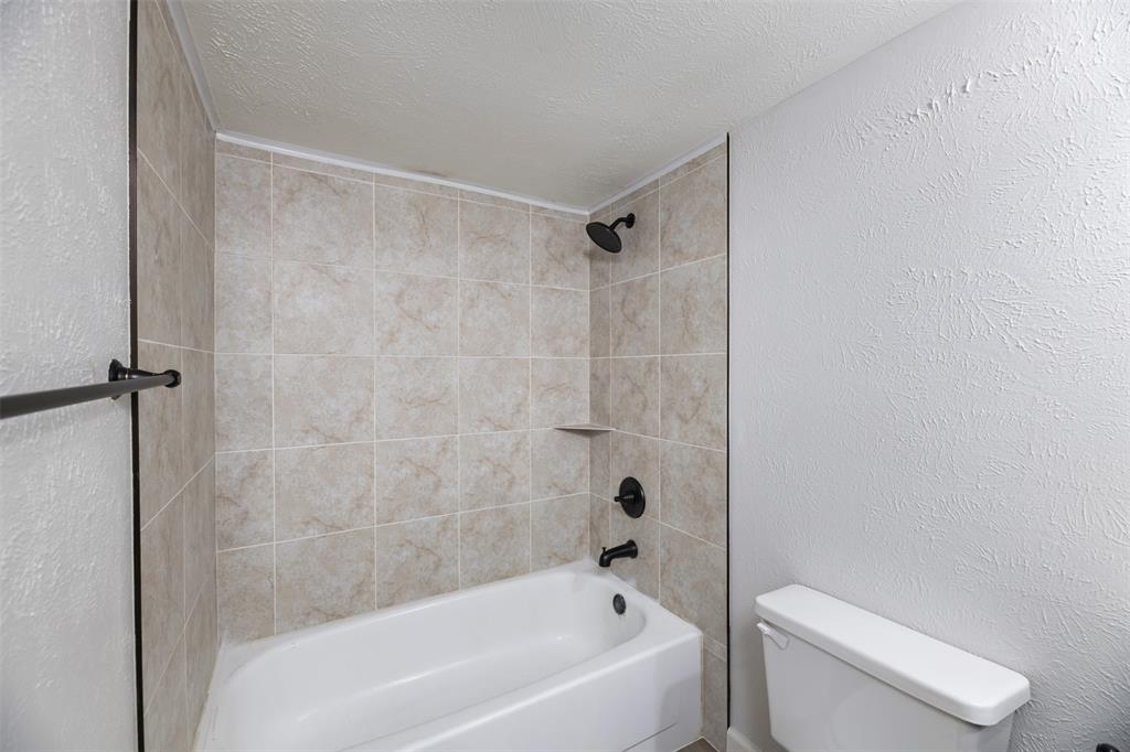 722 Circle Cove Drive Property Photo 16
