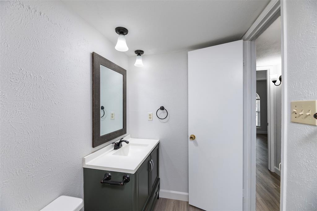 722 Circle Cove Drive Property Photo 17