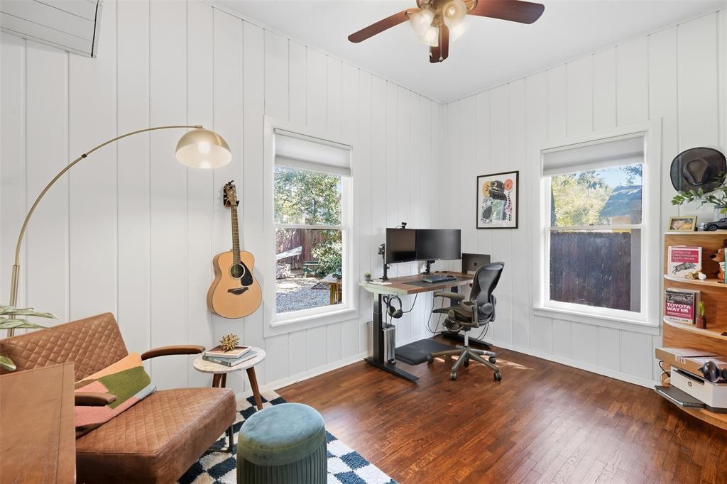 2227 College Avenue Property Photo 18