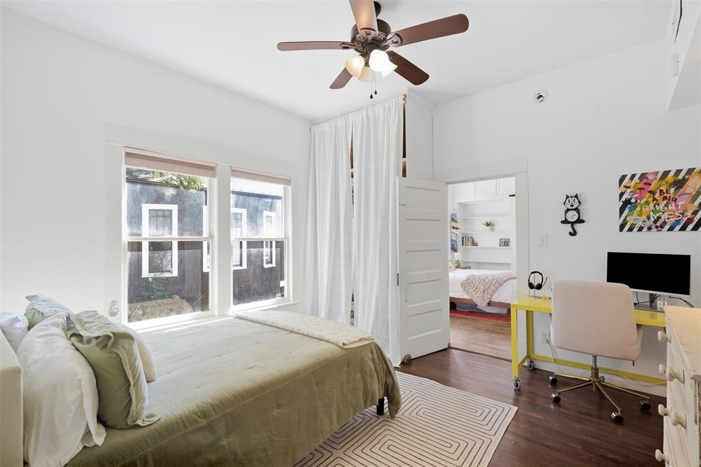2227 College Avenue Property Photo 21