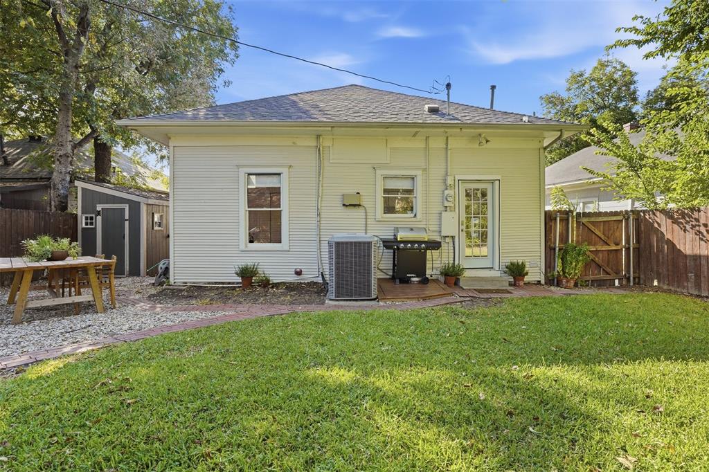 2227 College Avenue Property Photo 27