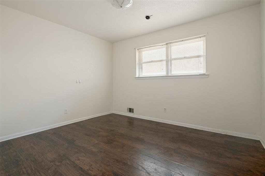 1717 Douglas Drive Property Photo 10