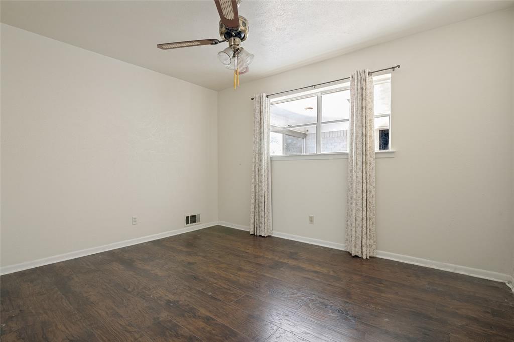 1717 Douglas Drive Property Photo 11