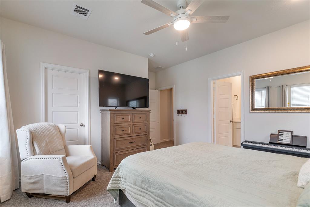 4533 Ward Street Property Photo 11