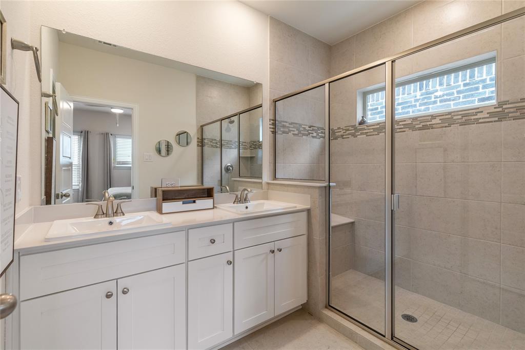 4533 Ward Street Property Photo 12